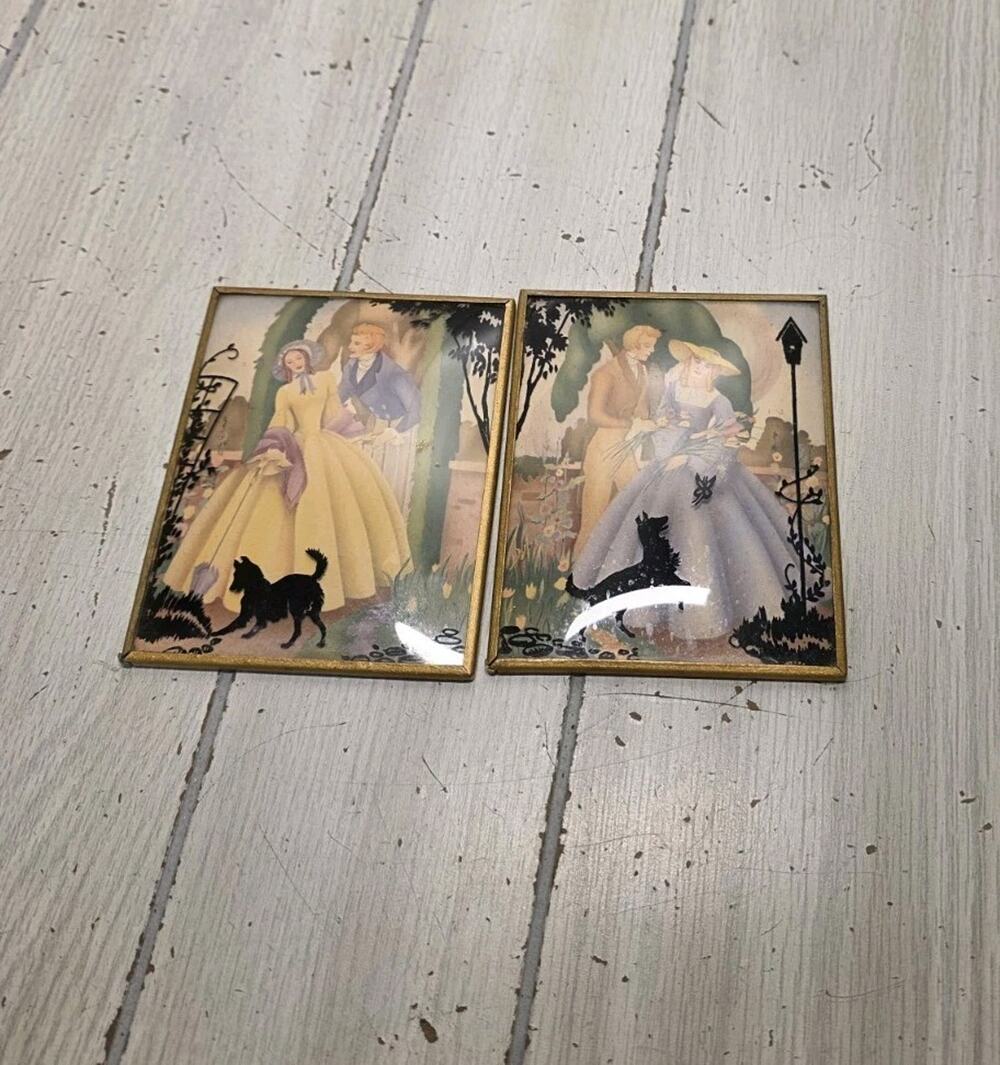 Vtg Pair Reverse Painted Victorian Silhouettes Convex Glass Dog Play Couple 4x5